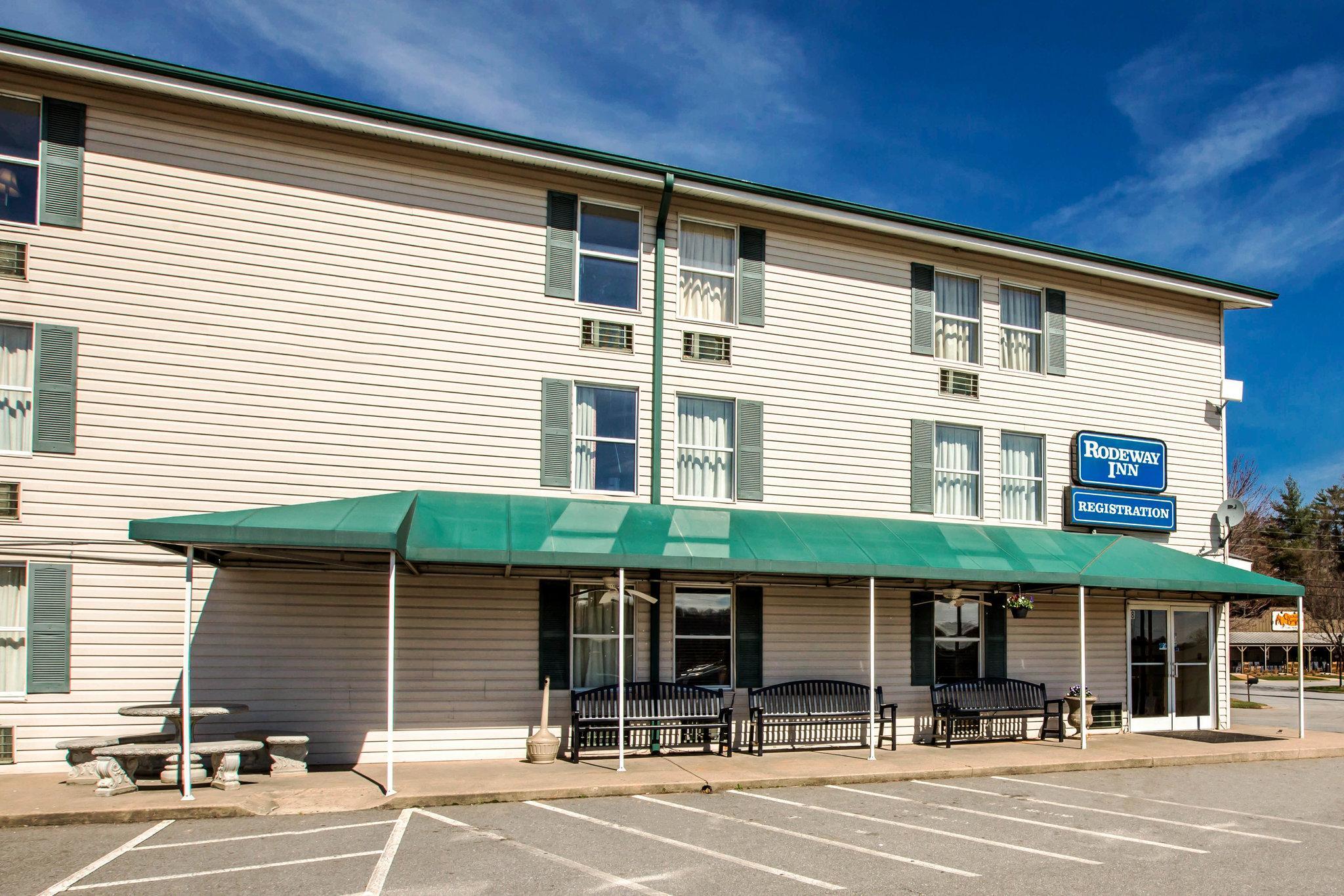Rodeway Inn Эшвилл Экстерьер фото