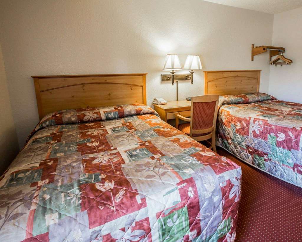 Rodeway Inn Эшвилл Номер фото